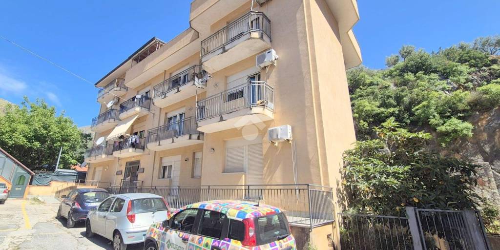 appartamento in vendita a Monreale in zona Pioppo