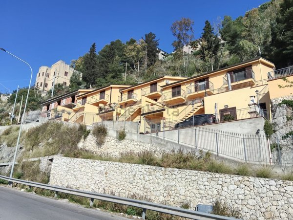 casa indipendente in vendita a Monreale