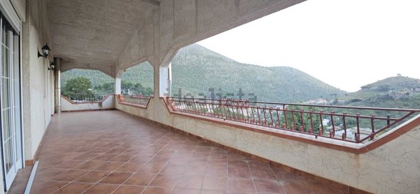 appartamento in vendita a Monreale in zona San Martino delle Scale