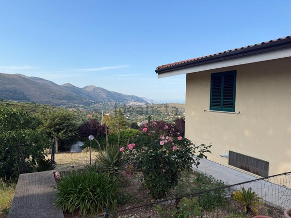 casa indipendente in vendita a Monreale in zona Giacalone