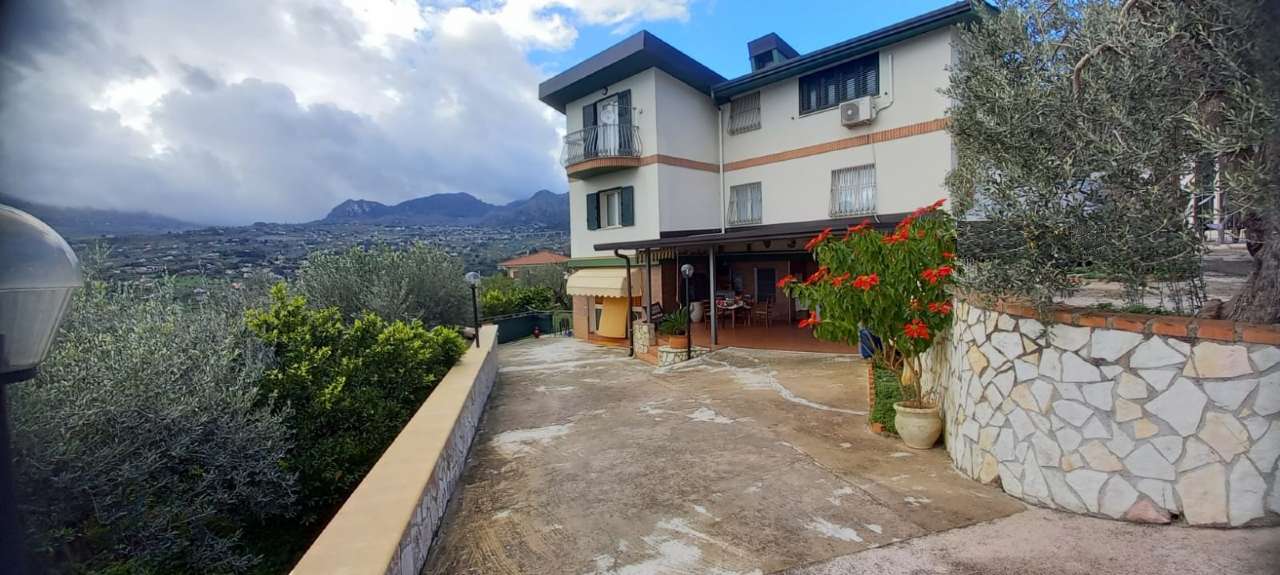 casa indipendente in vendita a Monreale in zona Cannizzaro