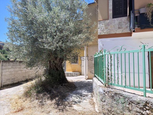 casa indipendente in vendita a Monreale in zona Piano dei Geli