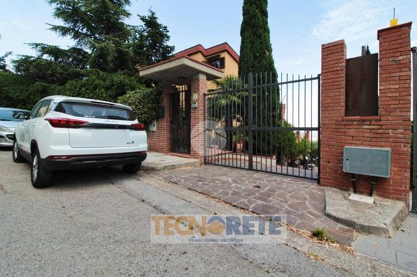 casa indipendente in vendita a Monreale in zona Cannizzaro