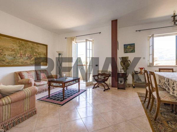 appartamento in vendita a Monreale in zona Santa Rosalia