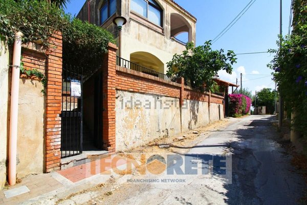 appartamento in vendita a Monreale in zona Santa Rosalia