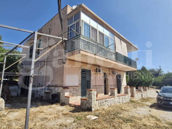 casa indipendente in vendita a Monreale