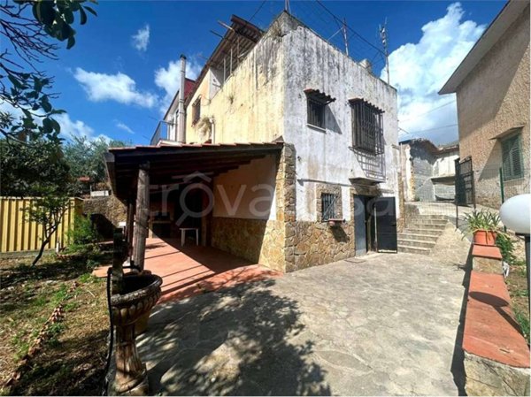 casa indipendente in vendita a Monreale in zona Aquino
