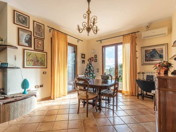 casa indipendente in vendita a Monreale in zona San Martino delle Scale