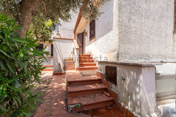 casa indipendente in vendita a Monreale in zona Pioppo
