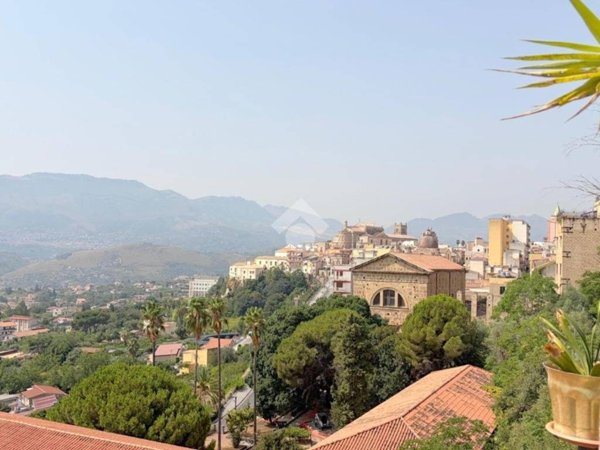 appartamento in vendita a Monreale in zona Tagliavia