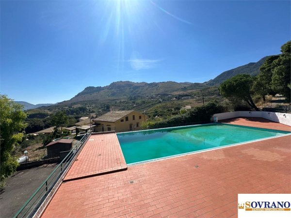 casa indipendente in vendita a Monreale in zona Fontana Lupo/Ponte Parco