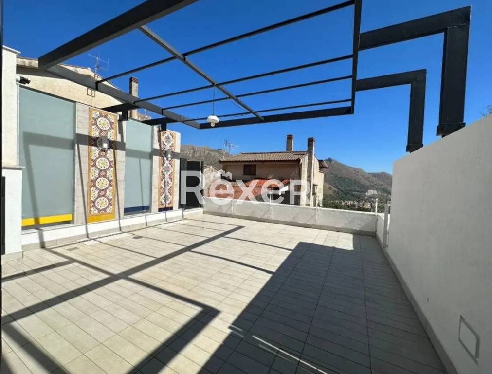 casa indipendente in vendita a Monreale in zona Pioppo