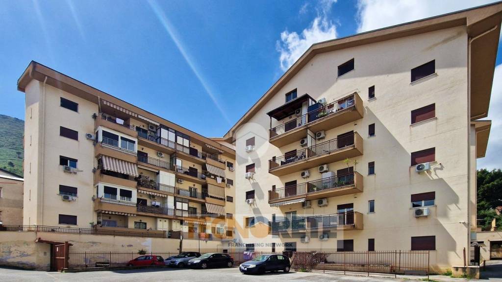 appartamento in vendita a Monreale in zona Villa Ciambra