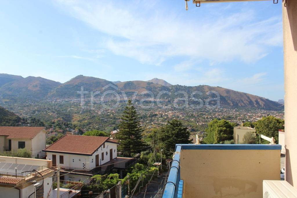 appartamento in vendita a Monreale in zona Villa Ciambra