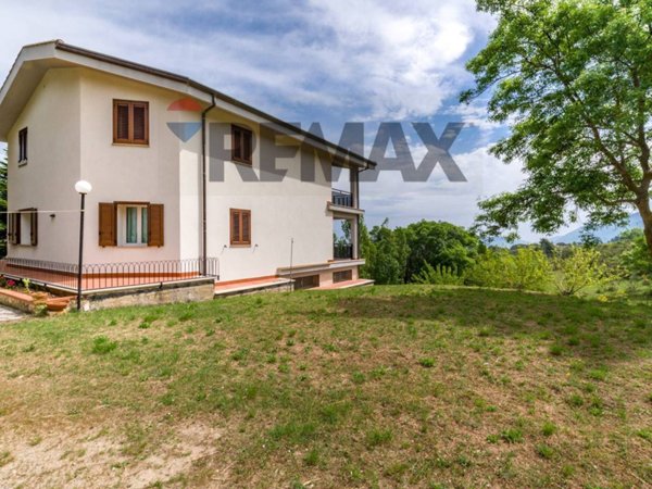 casa indipendente in vendita a Monreale in zona Pioppo