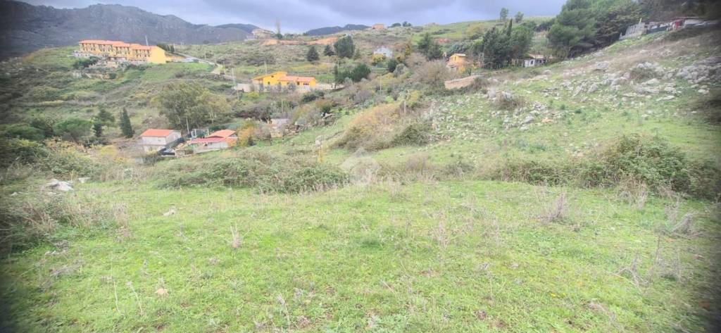 terreno in vendita a Monreale in zona Pioppo