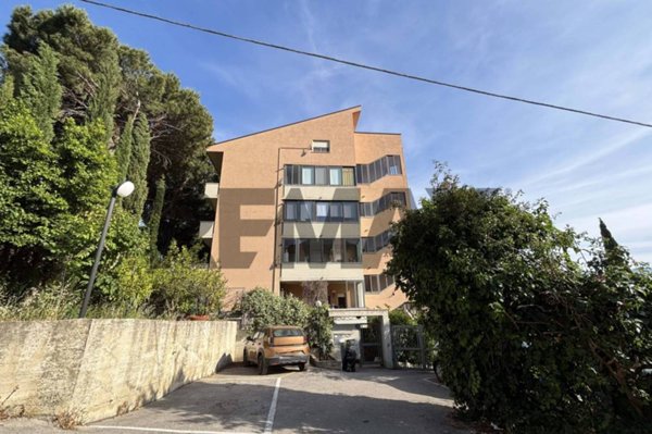 appartamento in vendita a Monreale in zona Santa Rosalia
