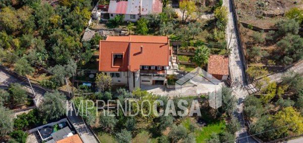casa indipendente in vendita a Monreale in zona San Martino delle Scale
