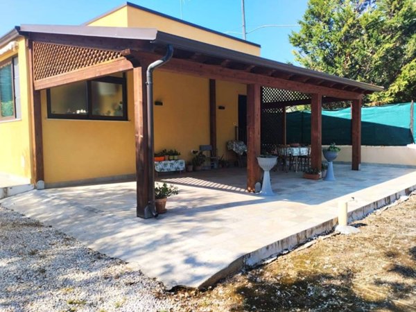 casa indipendente in vendita a Monreale in zona Piano dei Geli