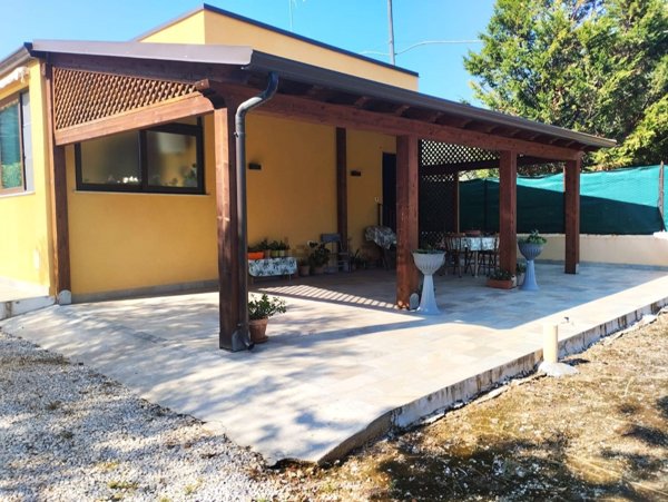 casa indipendente in vendita a Monreale in zona Piano dei Geli