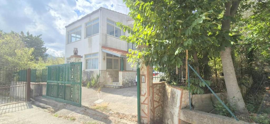 casa indipendente in vendita a Monreale in zona Giacalone
