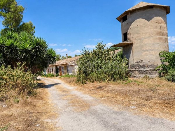 terreno in vendita a Monreale in zona San Martino delle Scale
