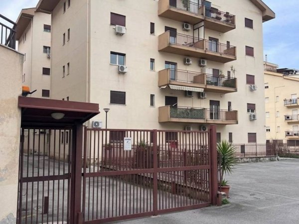 appartamento in vendita a Monreale in zona Villa Ciambra