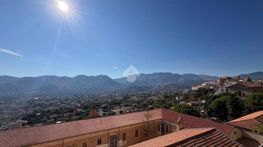 appartamento in vendita a Monreale in zona Tagliavia