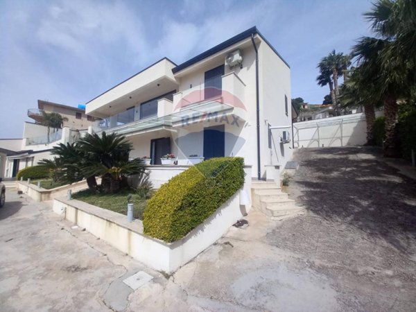 casa indipendente in vendita a Montelepre
