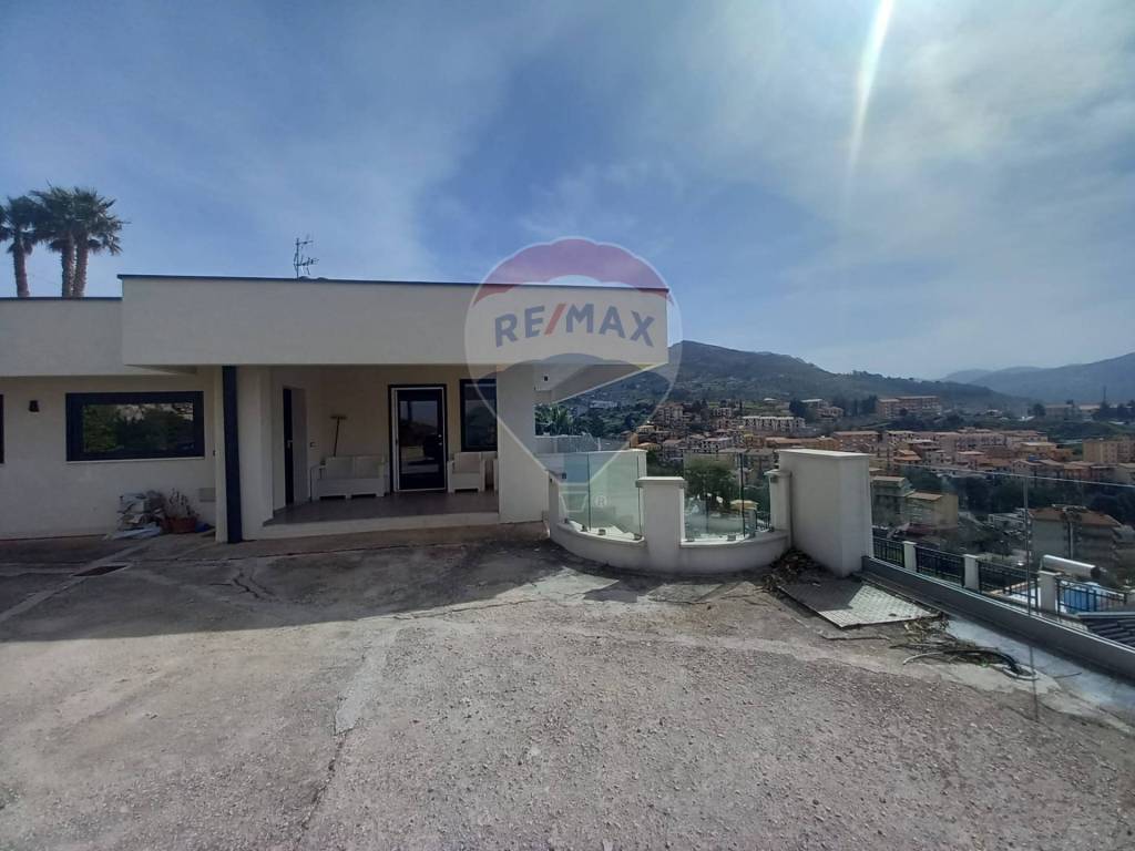 casa indipendente in vendita a Montelepre