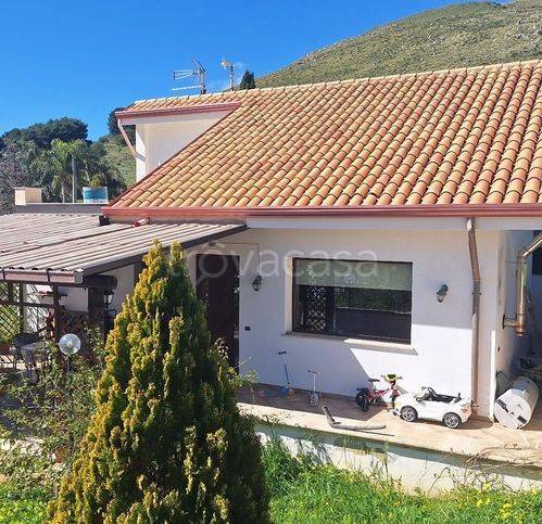 casa indipendente in vendita a Montelepre