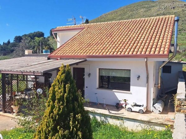 casa indipendente in vendita a Montelepre