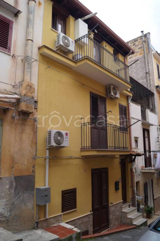 casa indipendente in vendita a Montelepre