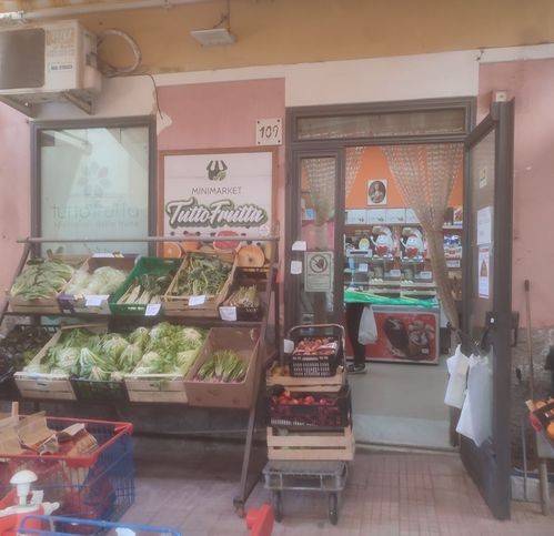 negozio in vendita a Montelepre