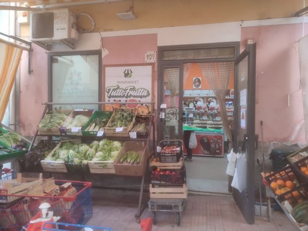 negozio in vendita a Montelepre