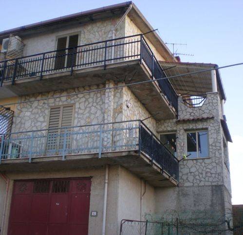 appartamento in vendita a Montelepre