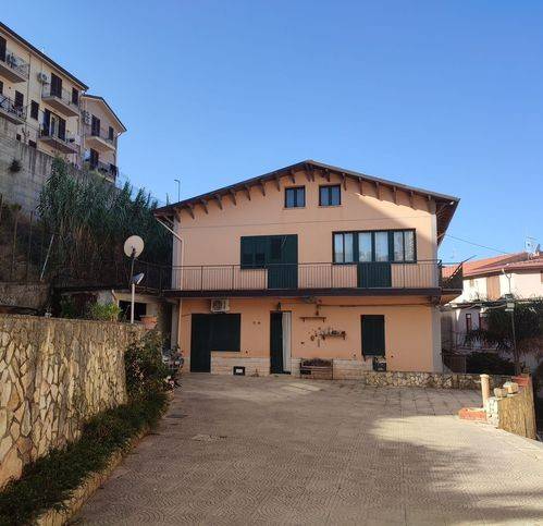 appartamento in vendita a Montelepre