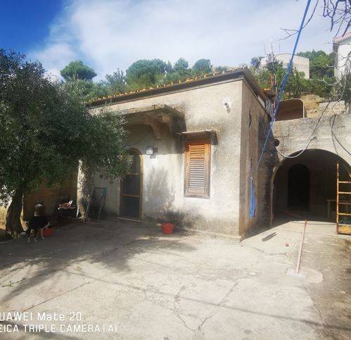casa indipendente in vendita a Montelepre