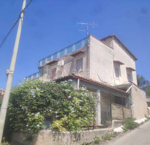 casa indipendente in vendita a Montelepre