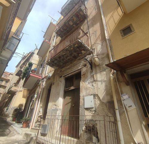 casa indipendente in vendita a Montelepre