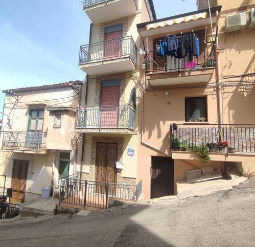 casa indipendente in vendita a Montelepre