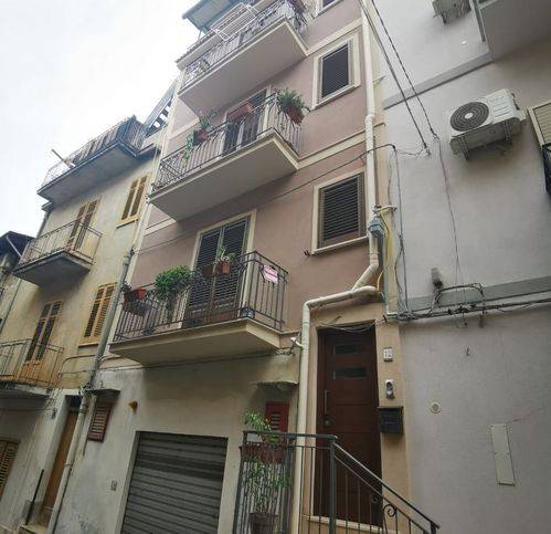 casa indipendente in vendita a Montelepre