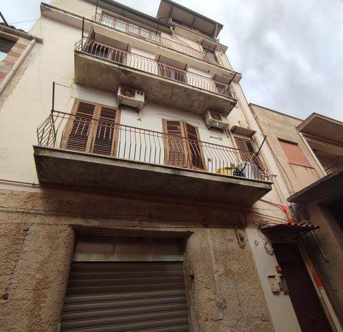 casa indipendente in vendita a Montelepre