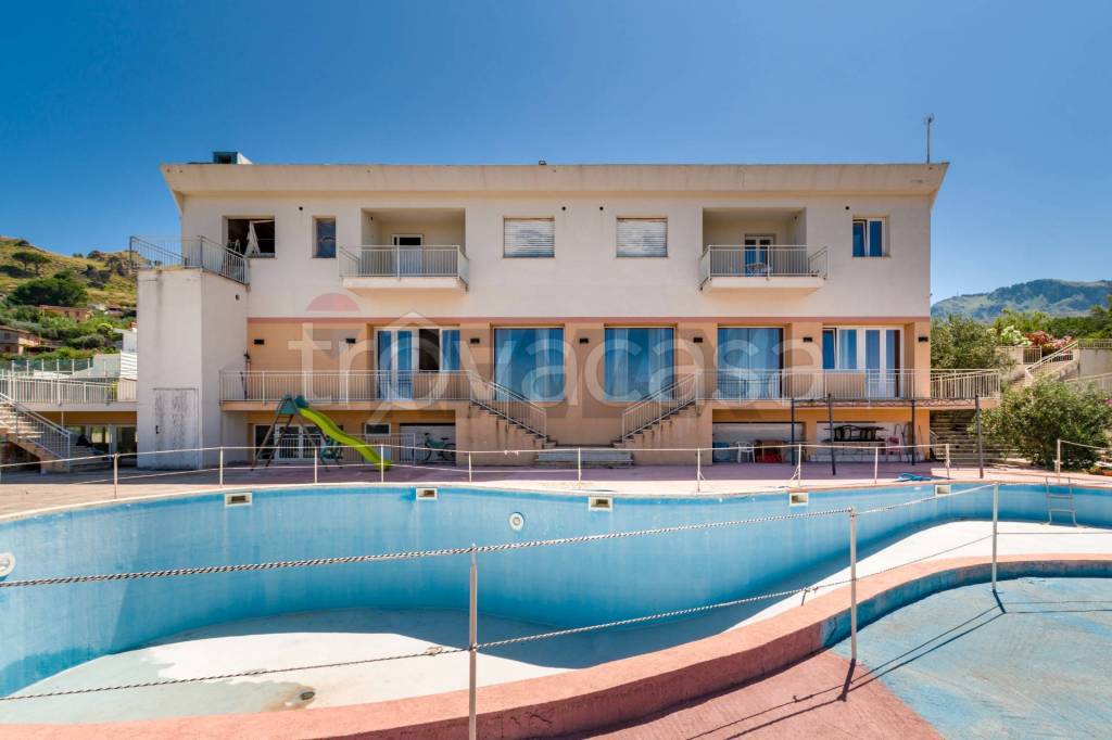 negozio in vendita a Montelepre