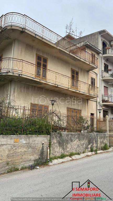 casa indipendente in vendita a Montelepre