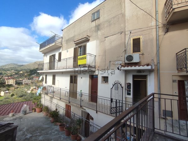 appartamento in vendita a Montelepre