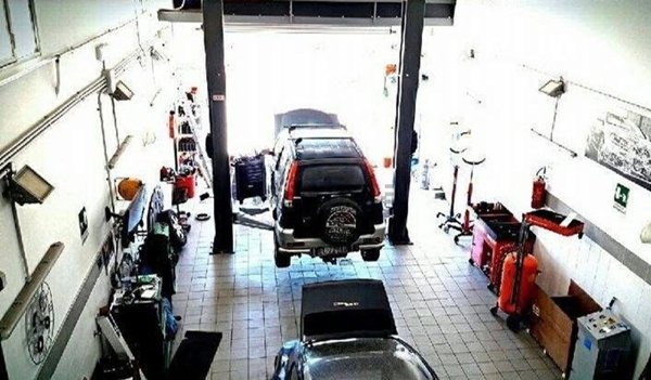 locale commerciale in vendita a Montelepre