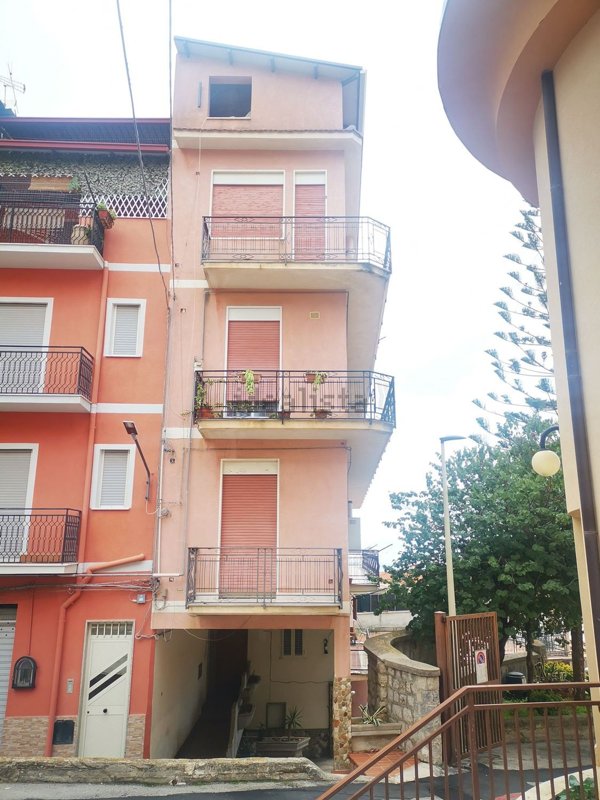 appartamento in vendita a Montelepre