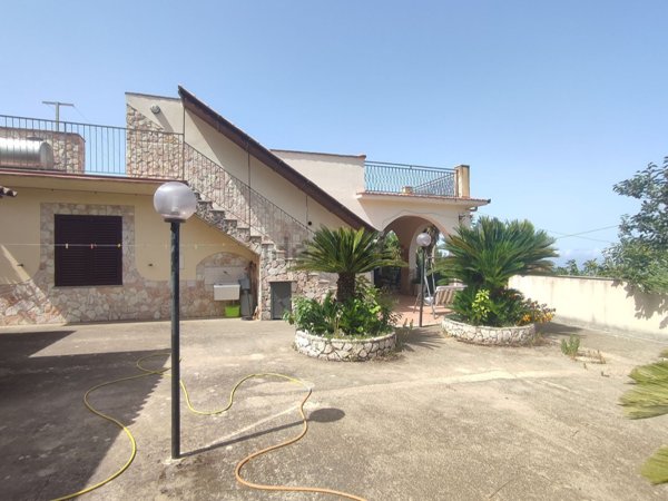 quadrivano in vendita a Montelepre