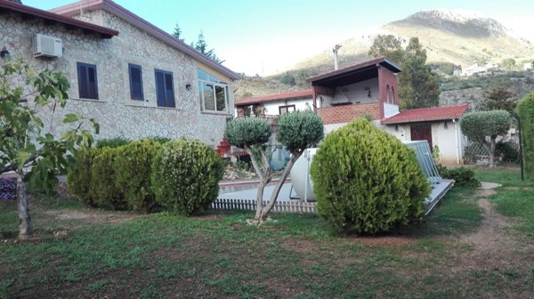 casa indipendente in vendita a Montelepre